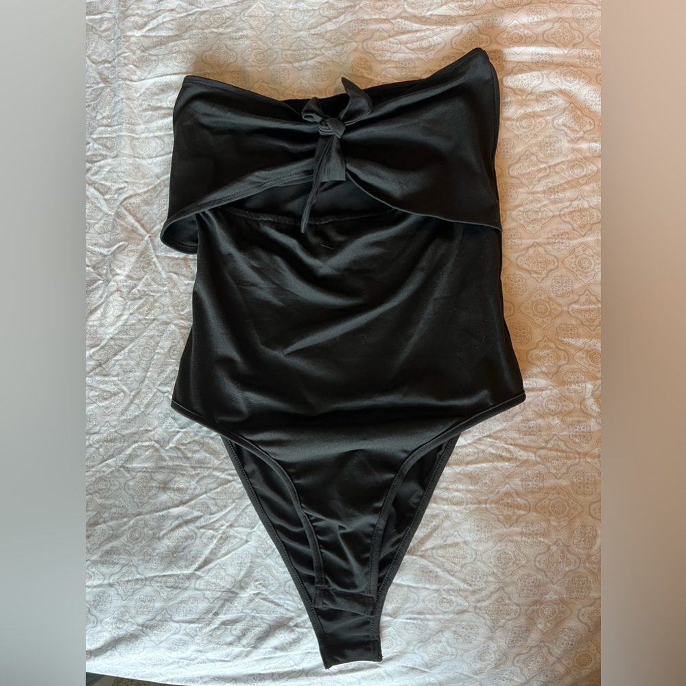 Strapless cutout bodysuit